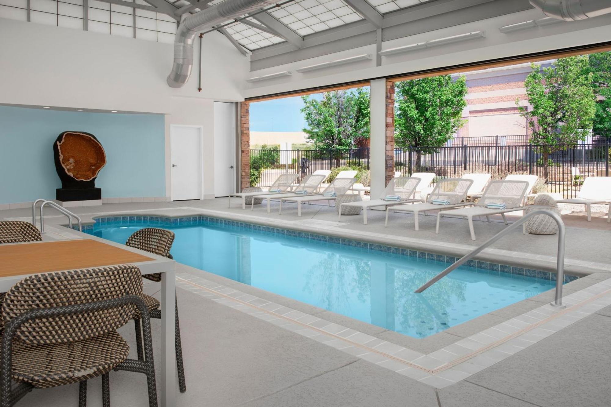 Hotel Element Denver Park Meadows 3*